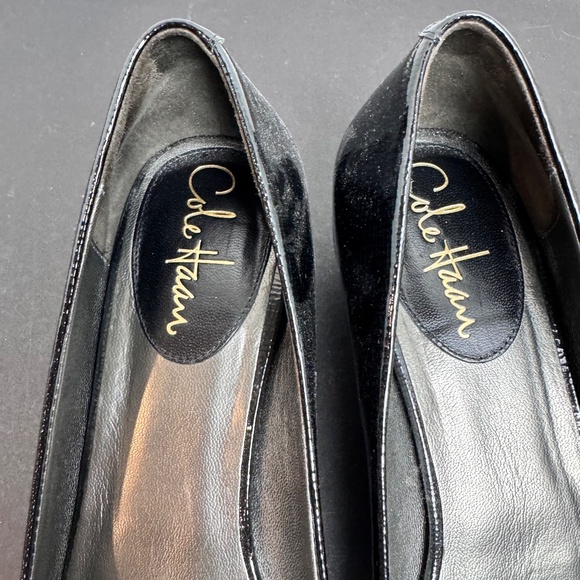 Cole Haan Air Elly Criss-Cross Black Patent Peep-Toe Wedge Shoes, Size 8 - Picture 4 of 9